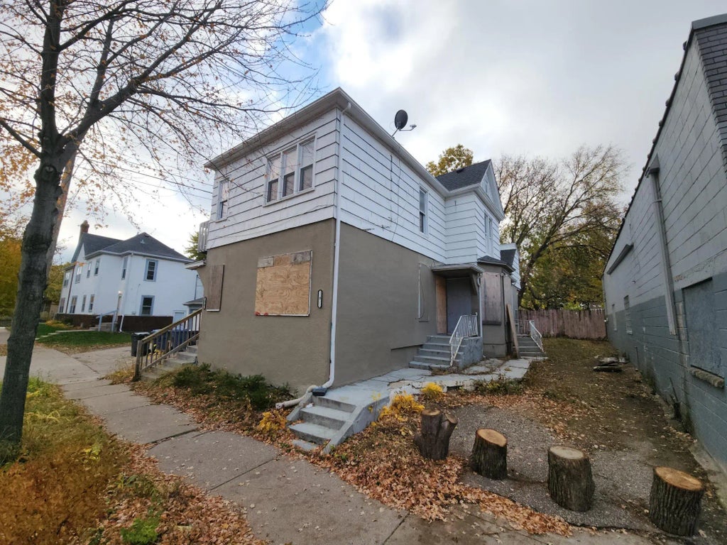 9 E 37th Street, Minneapolis