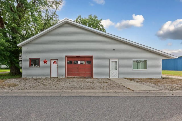 20 S Renville Street, Winthrop