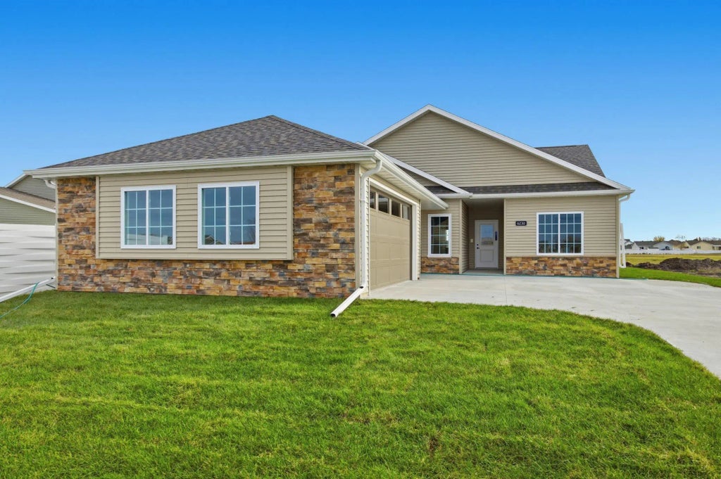 6230 21st Street S, Fargo