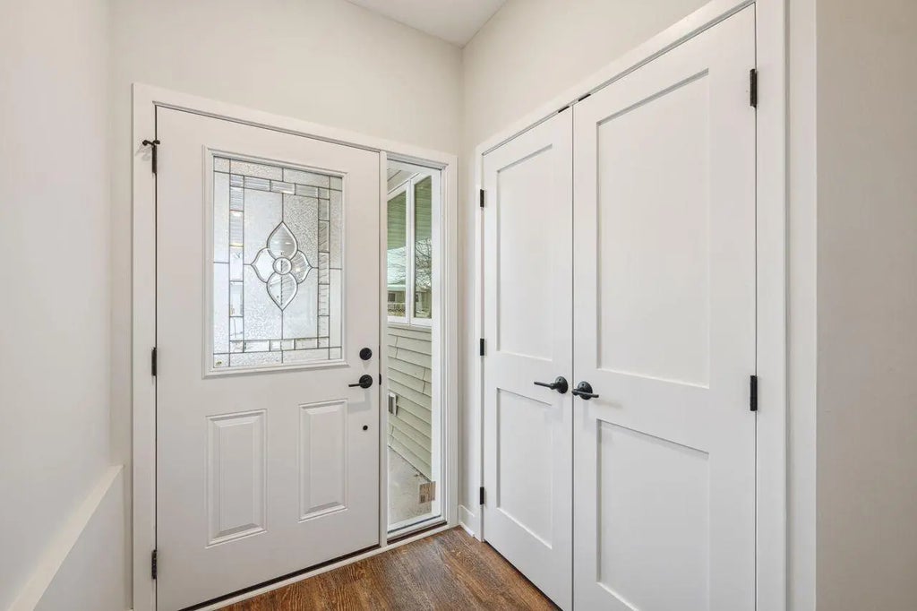 190 Morning Drive, Mayer