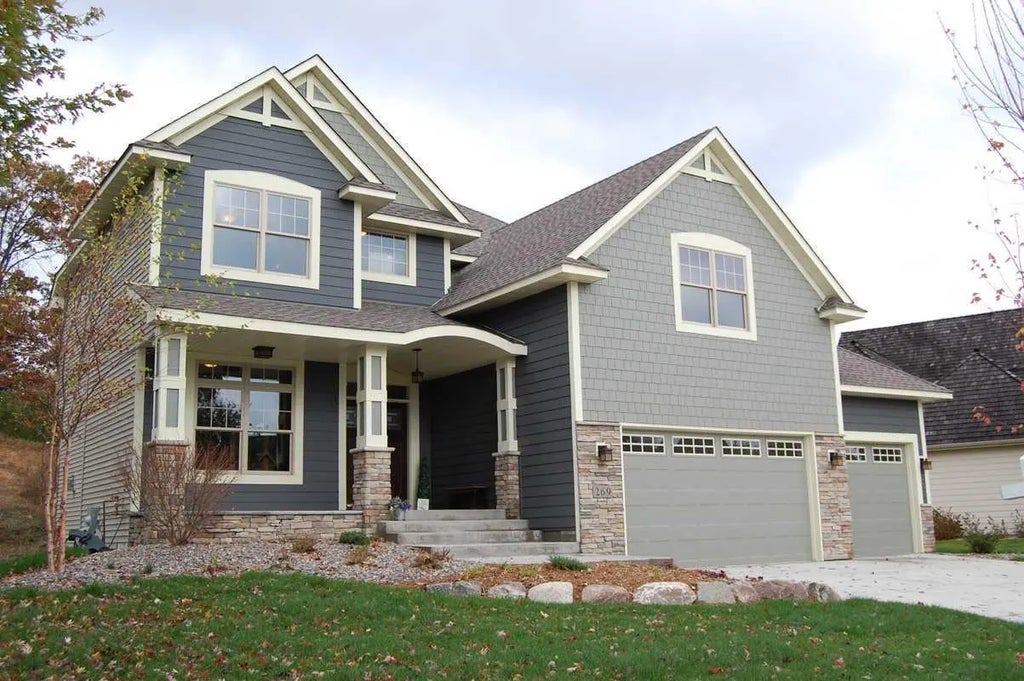 180 Bevins Lane, Mahtomedi