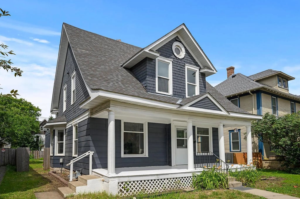 3236 Hennepin Avenue, Minneapolis