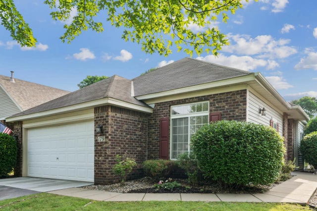 179 Lakeview Road E, Chanhassen