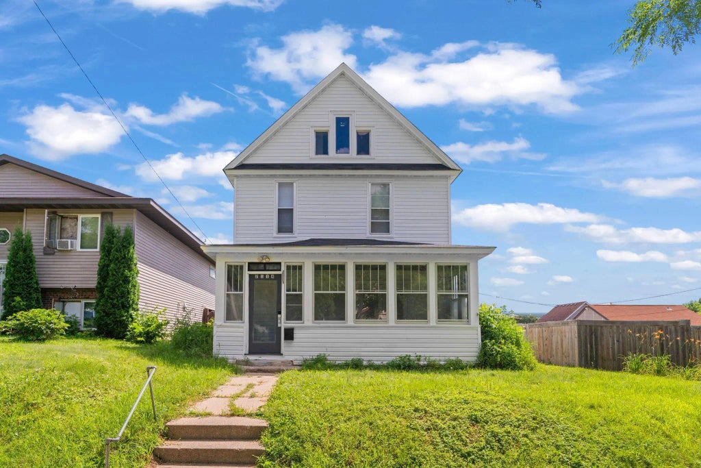 2114 Sheridan Avenue N, Minneapolis