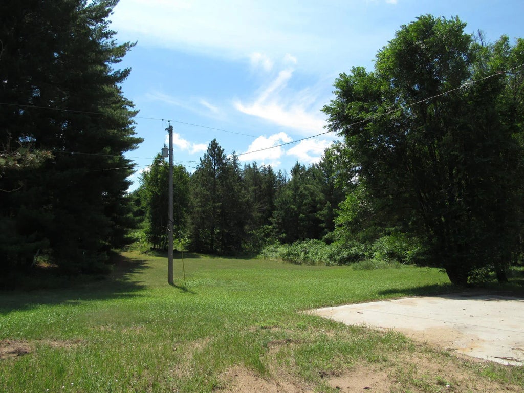 3911 Division Street W, Pine River Twp