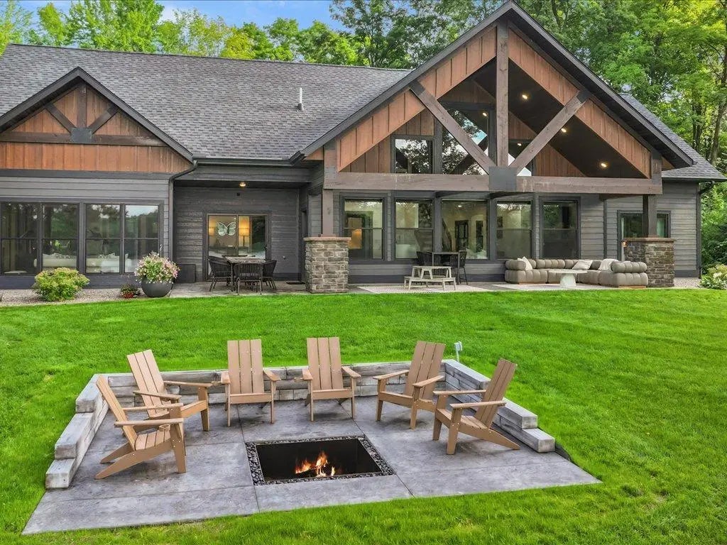 18128 Badger Road, Grand Rapids