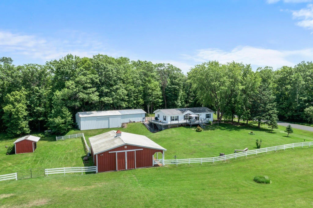 323 220th Avenue, Johnstown Twp