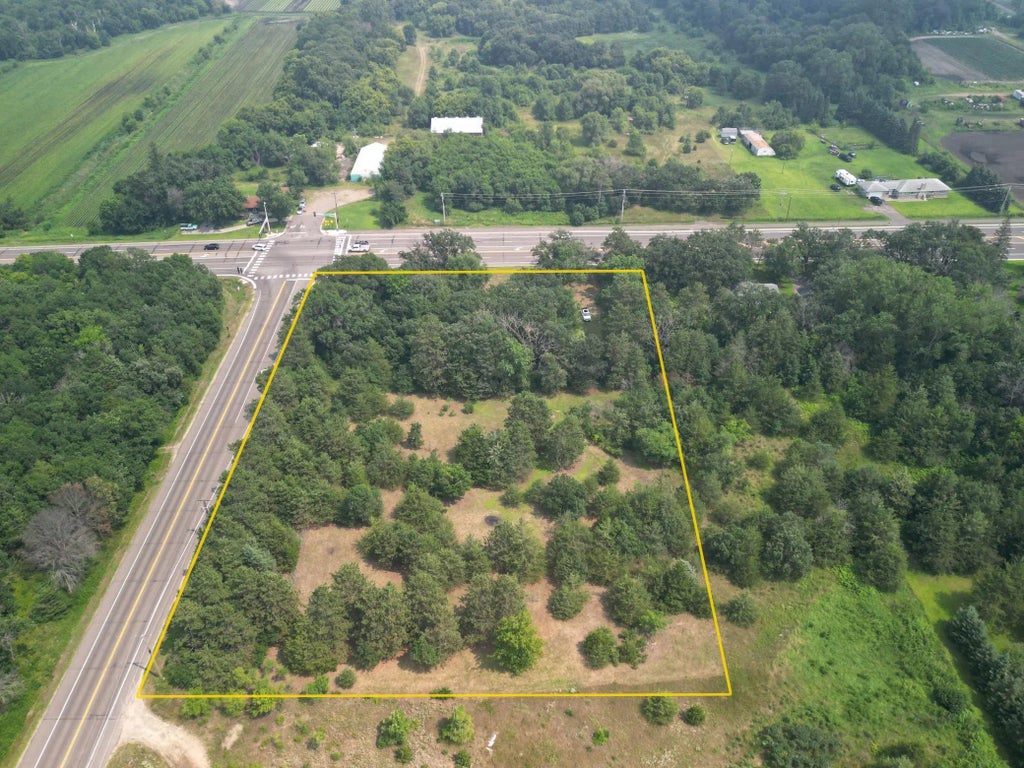 15642 Round Lake Boulevard Nw, Andover