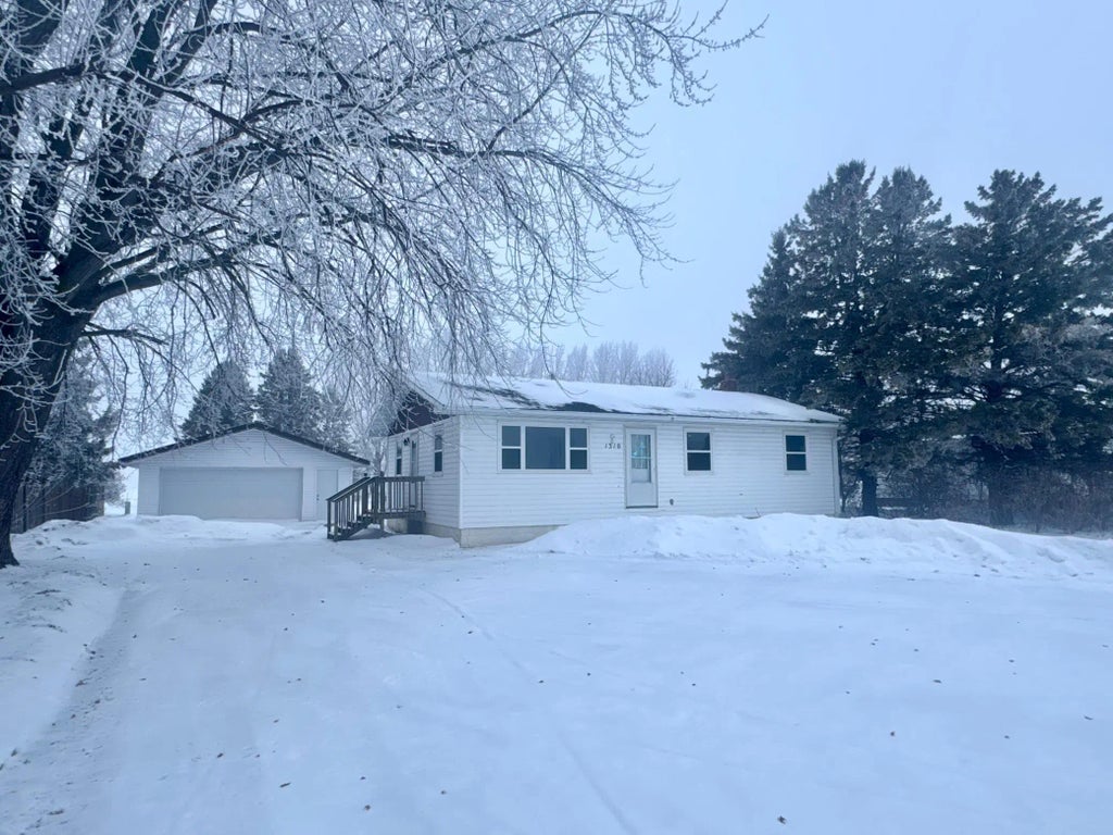 1310 Pleasant Avenue, Waubun