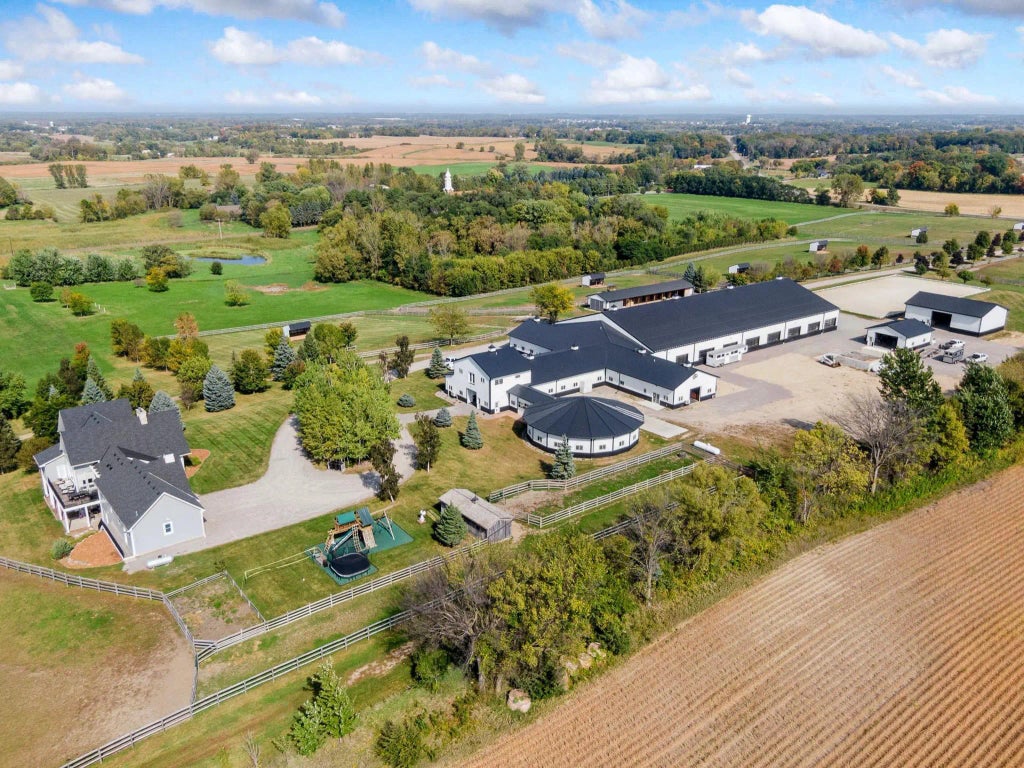 9685 County Road 13 Se, Delano