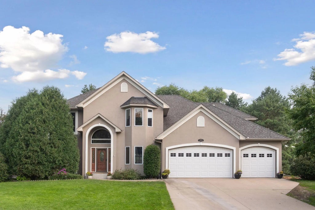 2906 Butternut Drive, Chaska