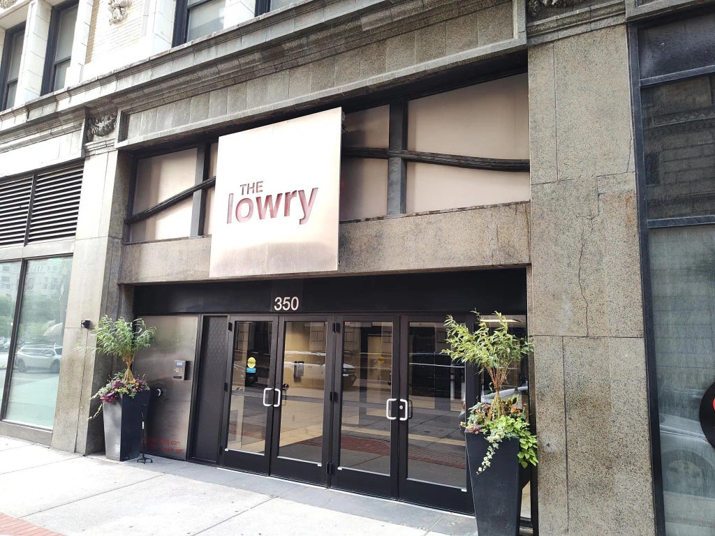 350 Saint Peter Street 407, Saint Paul