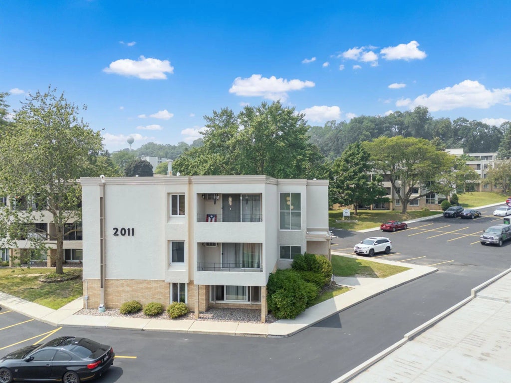 2011 Viking Drive Nw 23, Rochester