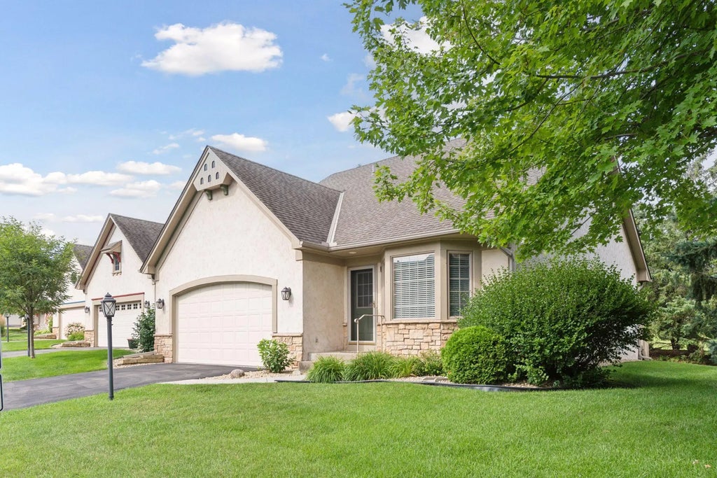 8410 Burlwood Drive, Chanhassen