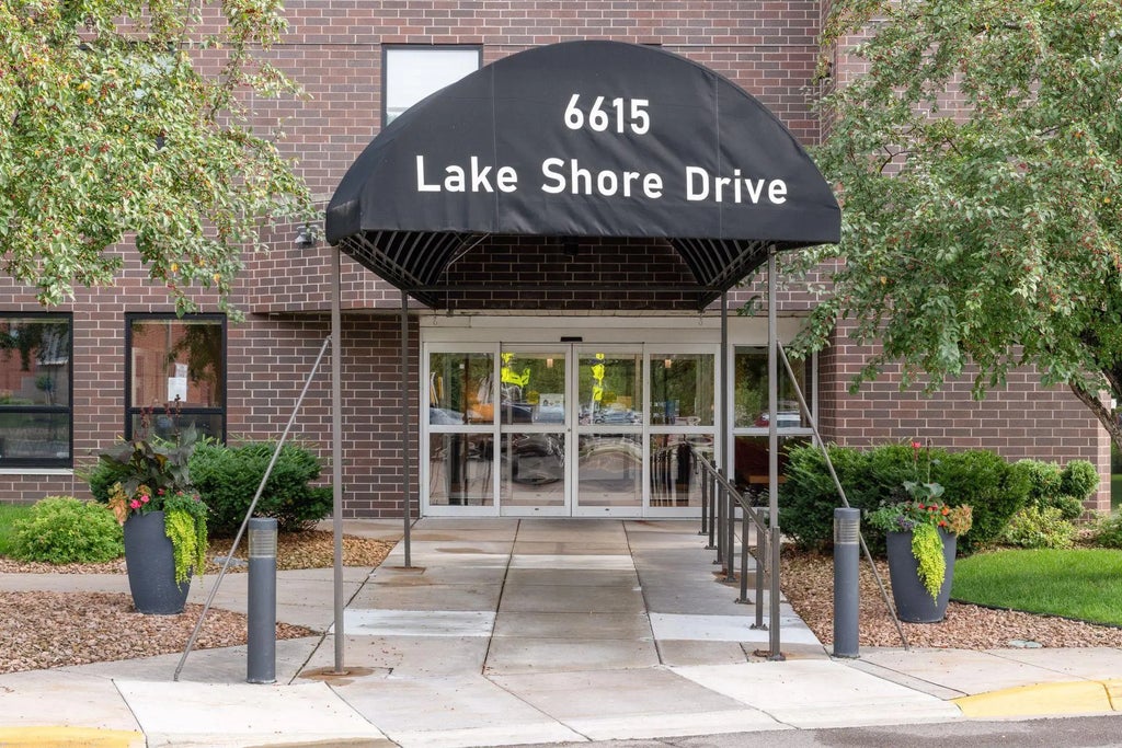 6615 Lake Shore Drive S 410, Richfield