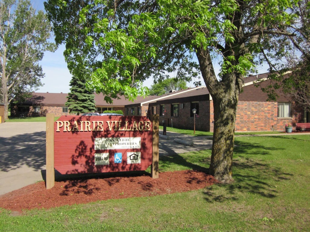 107 4th Avenue N 1, Parkers Prairie