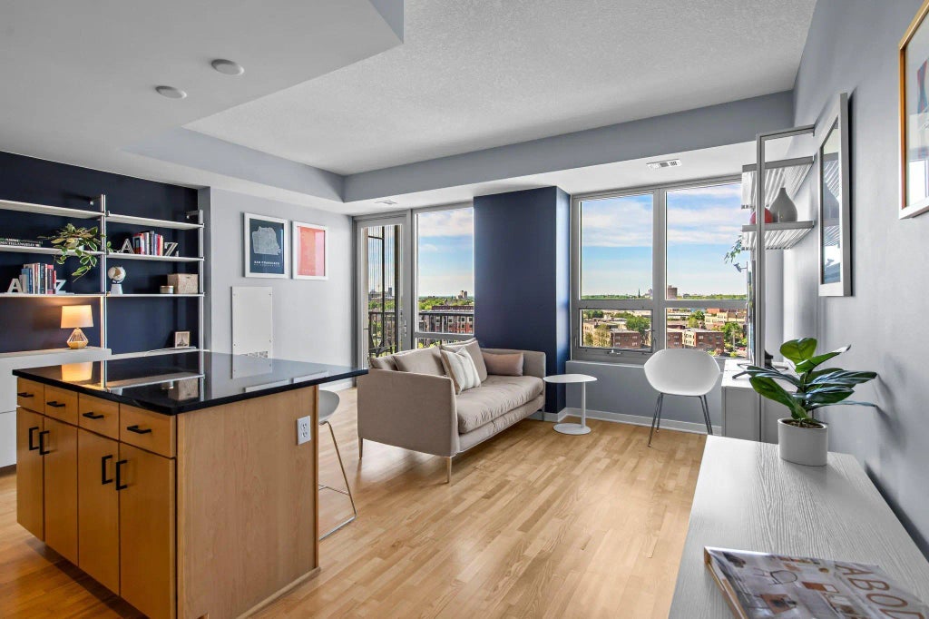 929 Portland Avenue 1010, Minneapolis