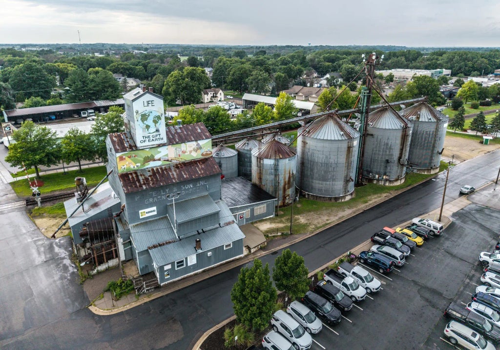 420 2nd Street, Farmington