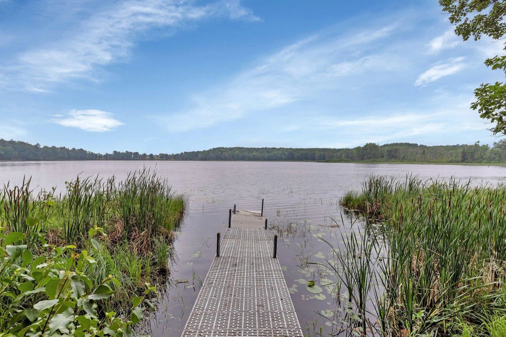 8991 Red Oak Dr, Garrison Twp