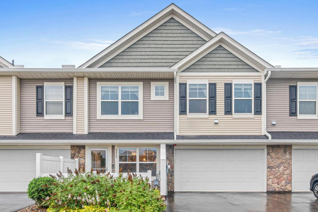 9925 5th Street Lane N, Lake Elmo