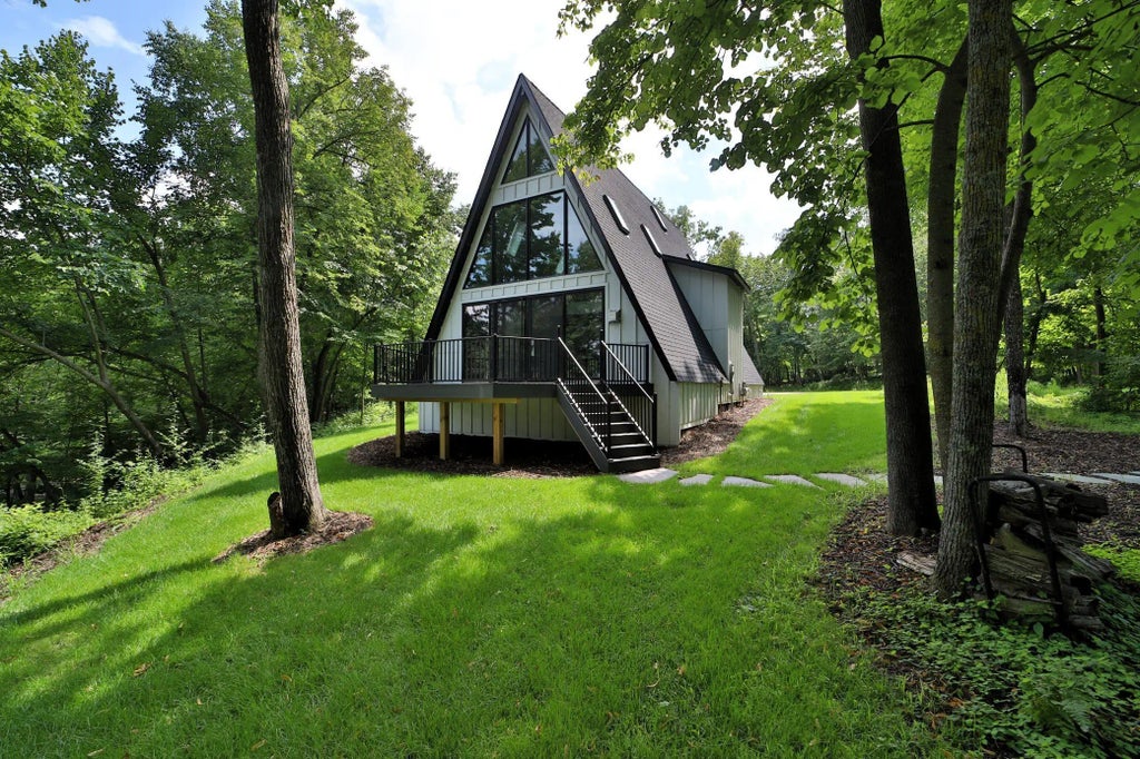 948 Bass Lake Road, Lake Shore