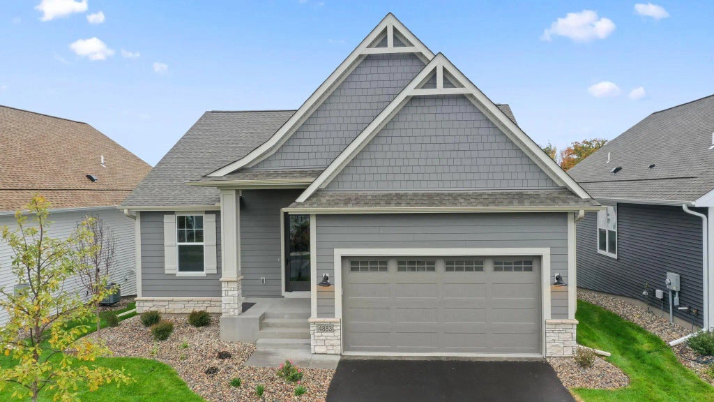 4883 127th Circle Ne, Blaine