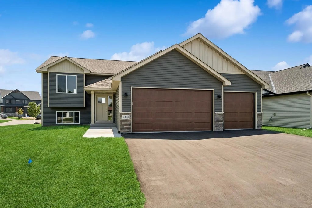 12041 Owatonna Court Ne, Blaine