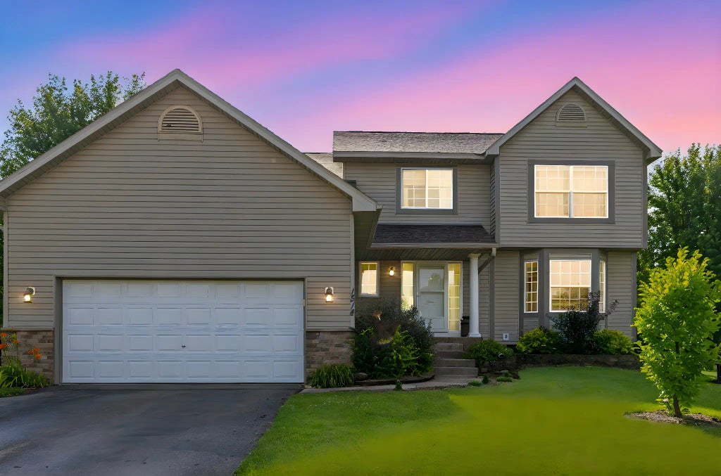1514 Sun Bird Lane, Faribault
