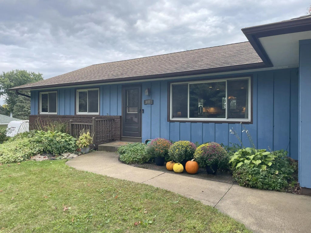 441 Walnut Lane, Apple Valley