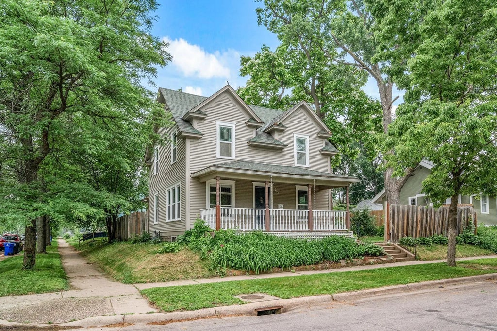 298 Avon Street N, Saint Paul