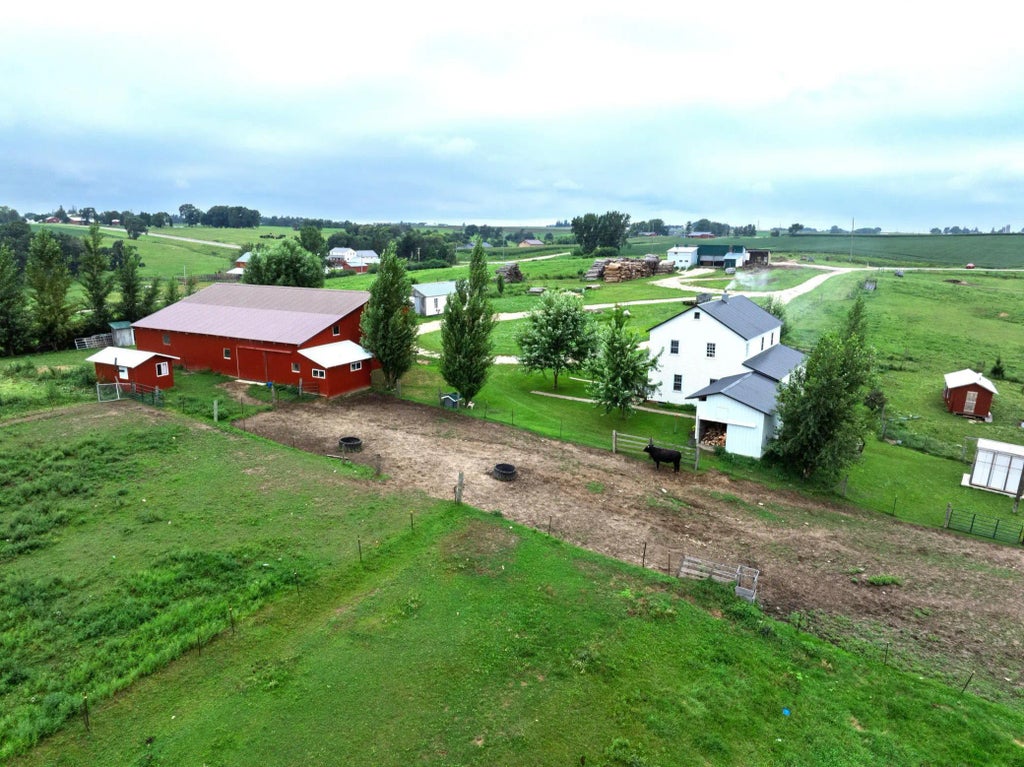 13130 County 21, Canton Twp