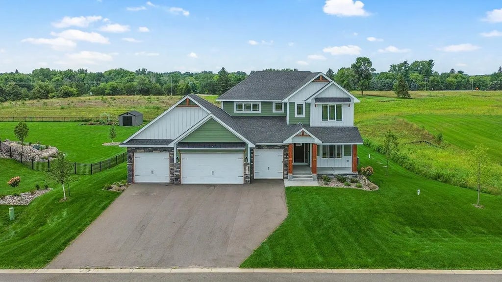 4472 166th Avenue Nw, Andover