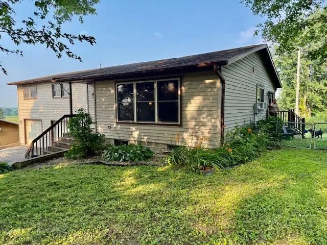 110 Lyndale Street S, Mabel