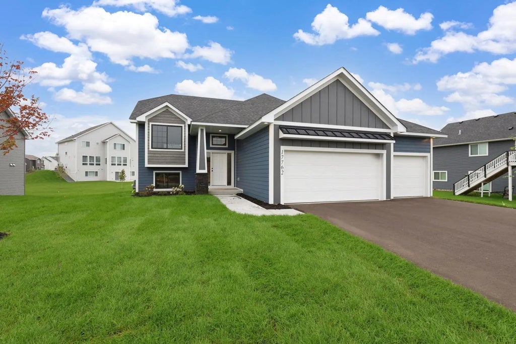 17762 Empire Trail, Lakeville
