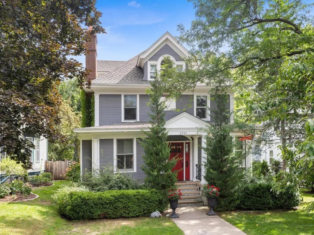 2021 Girard Avenue S, Minneapolis