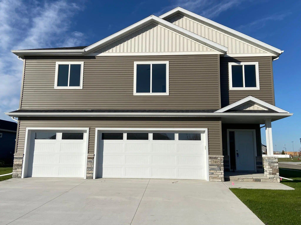 7405 Claire Drive S, Fargo