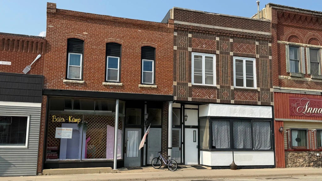 24 & 28 Main Street W, Dodge Center