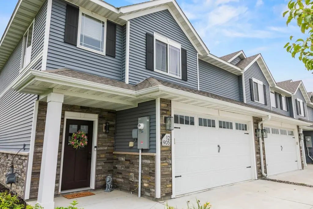 12905 Brenly Way, Rogers