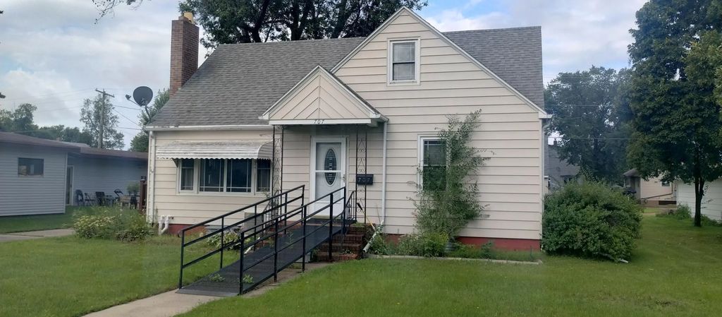 707 5th Street N, Wahpeton