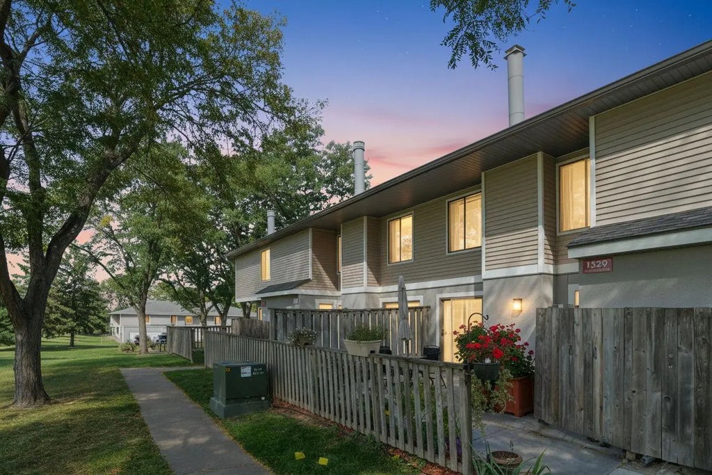 1329 Wagon Wheel Road, Hopkins