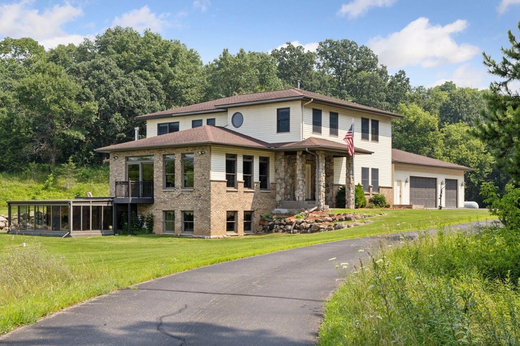 241a Glen Circle, River Falls