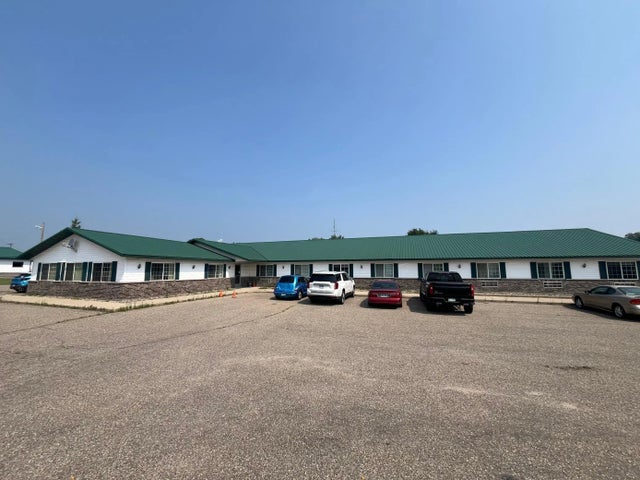 301 E Nokomis Street, Osakis