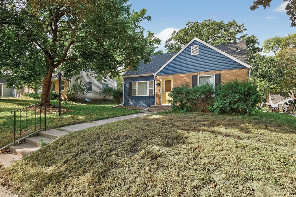 3425 Zenith Avenue N, Robbinsdale