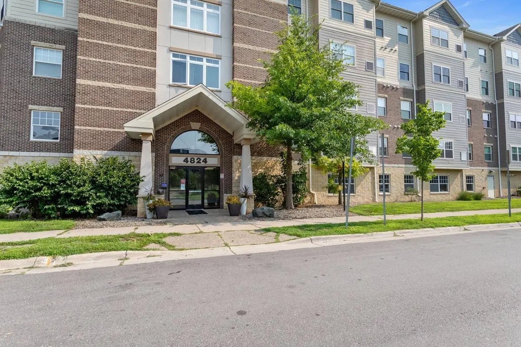 4824 E 53rd Street 509, Minneapolis