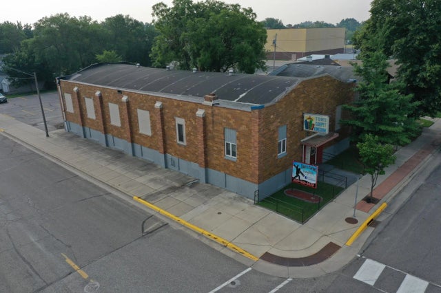 390 State Street N, Eden Valley