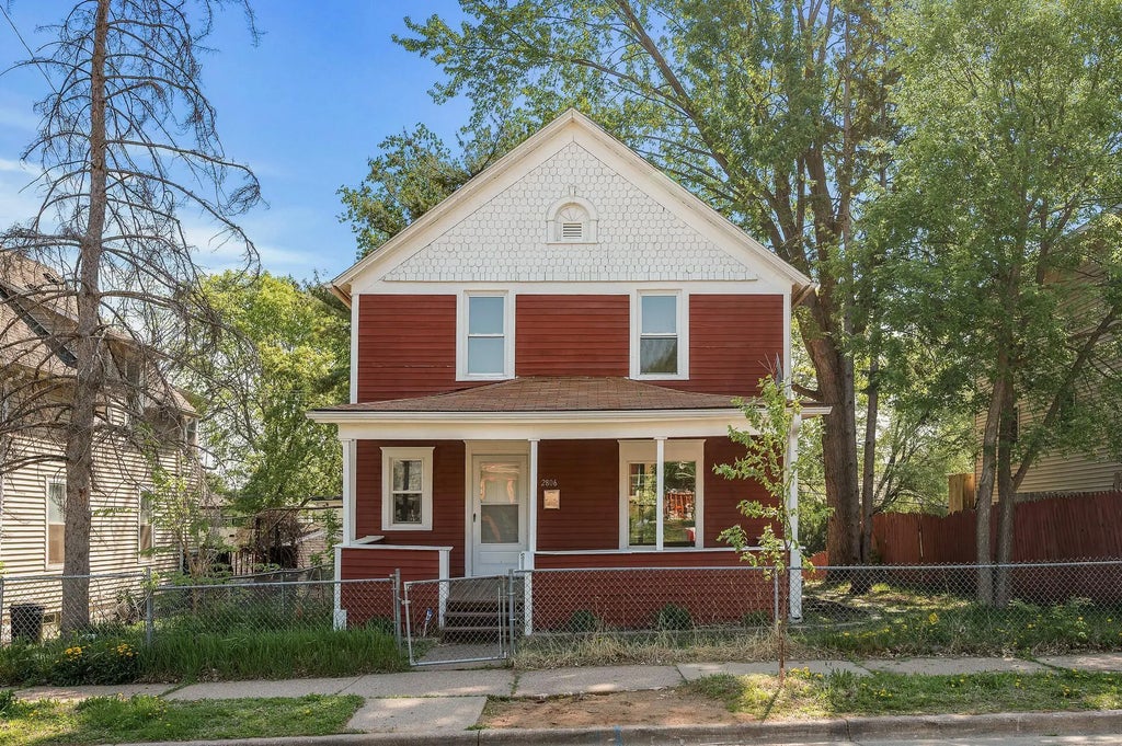 2806 Aldrich Avenue N, Minneapolis