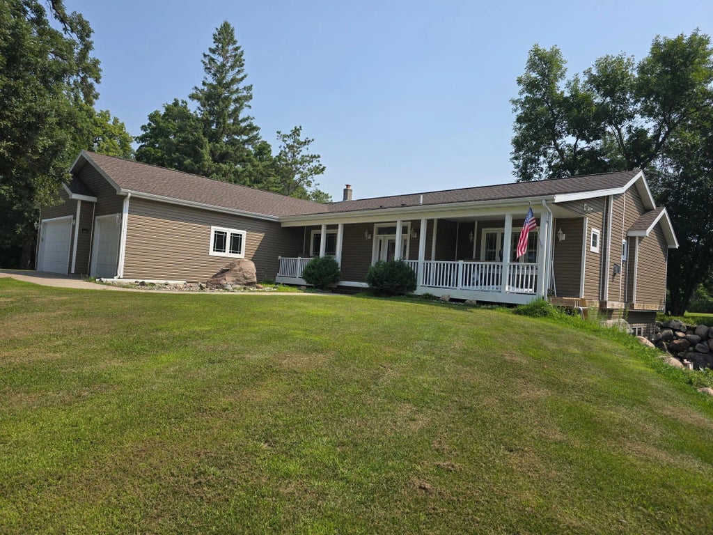 25395 County Highway 6, Lake View Twp