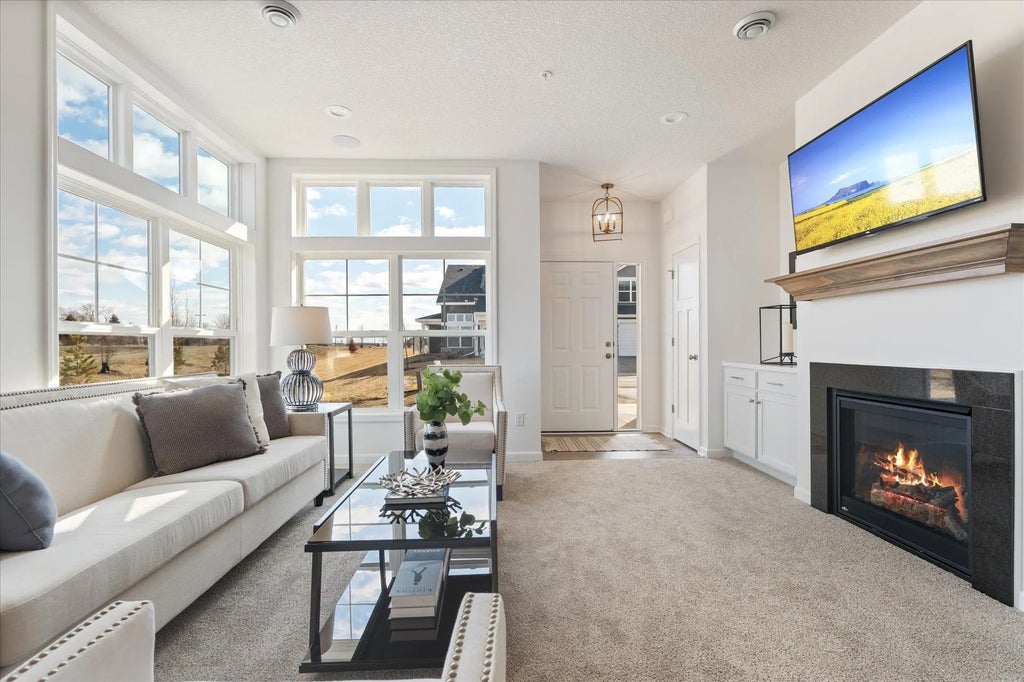 6725 Jorgensen Avenue S, Cottage Grove