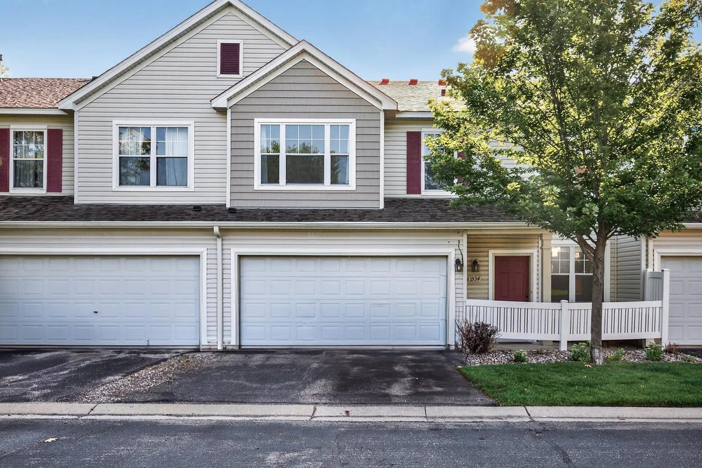 1534 Liberty Circle, Shakopee
