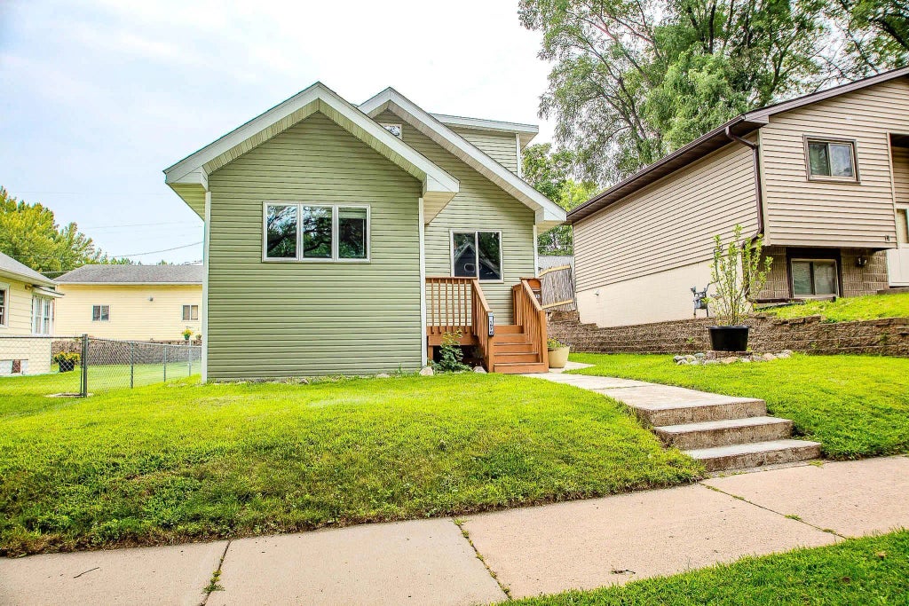 1076 Wilson Avenue, Saint Paul